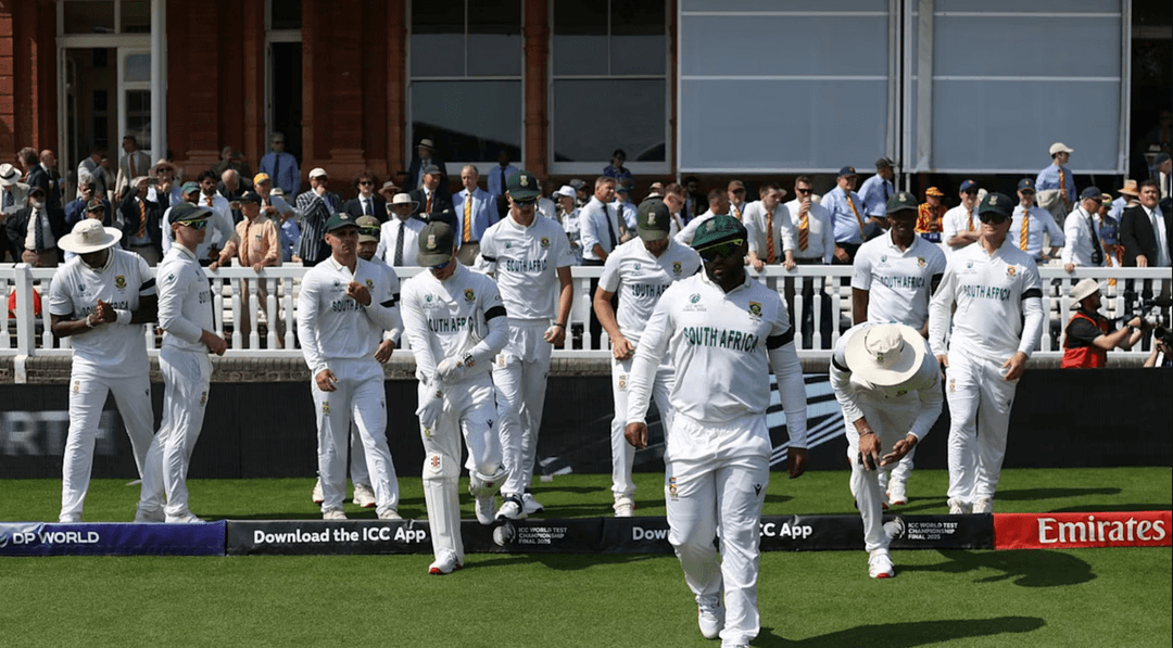 South Africa players blackarmbands before the start of play on day 3